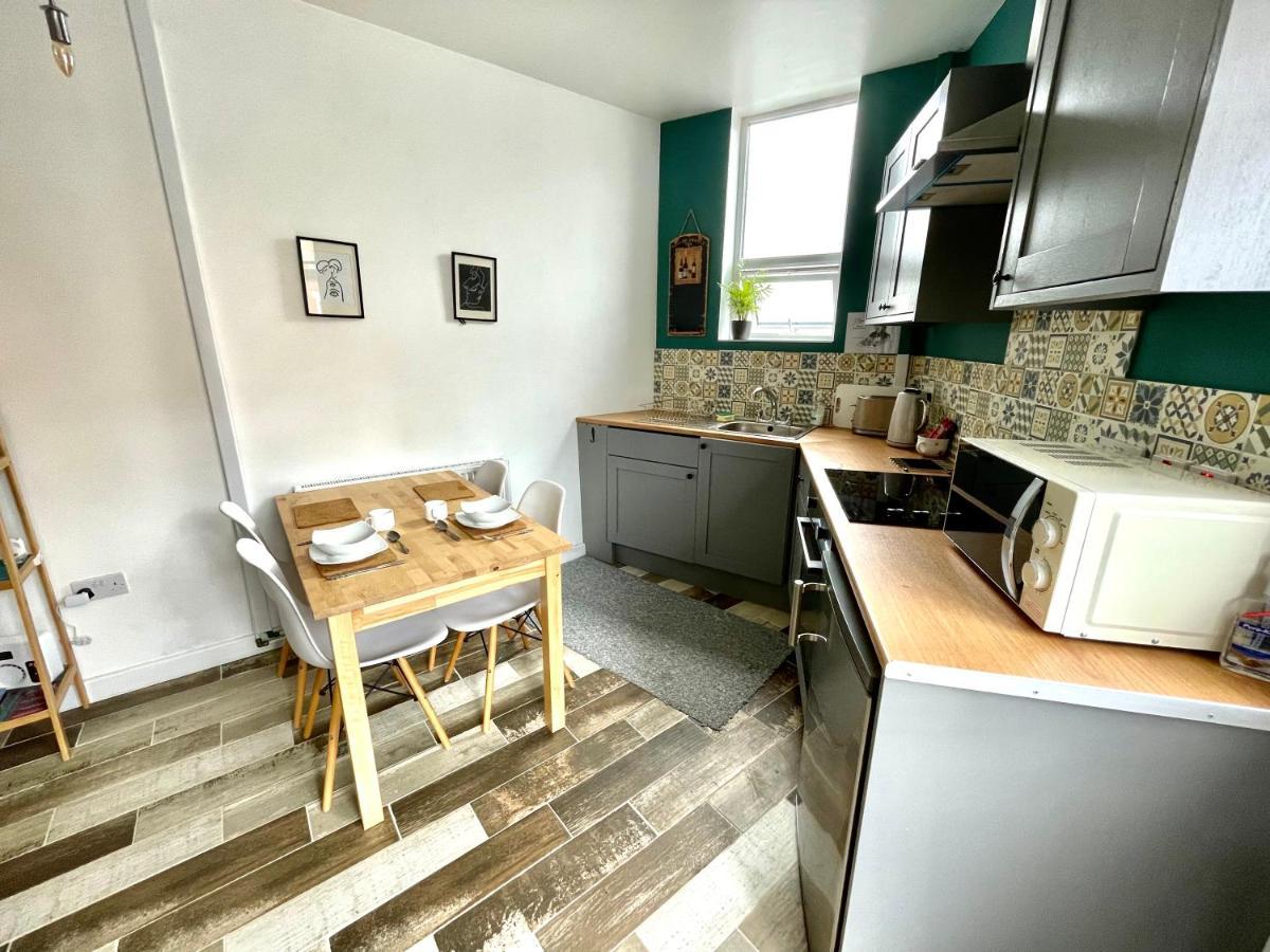 The Corner House - Modern Chesterfield Town Centre Apartments Extérieur photo