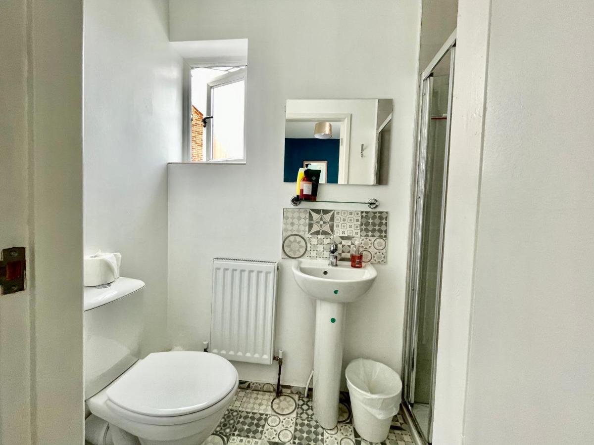 The Corner House - Modern Chesterfield Town Centre Apartments Extérieur photo